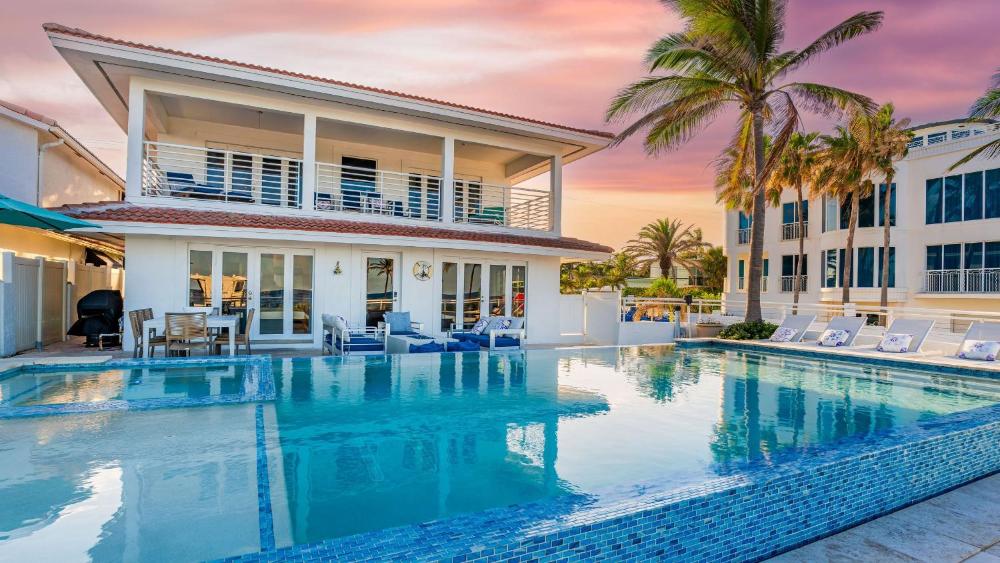 Rate Discounts Beachside Home Pool Ocean Views Beach Haven by AvantStay